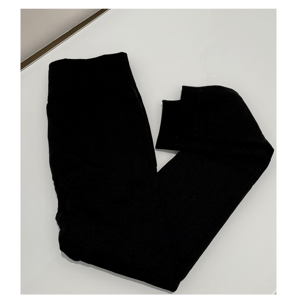 High Waisted Fleece Lined Leggings - Picture 4 of 6